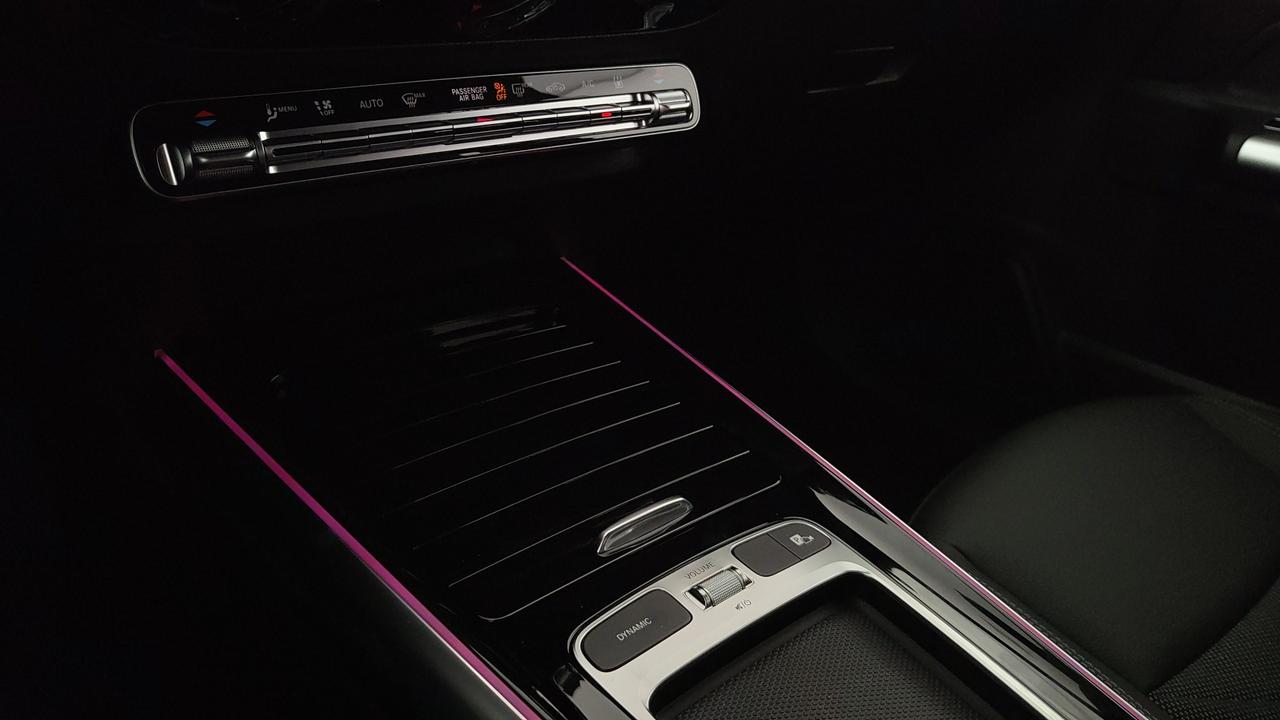 Mercedes-Benz EQA 300 4MATIC