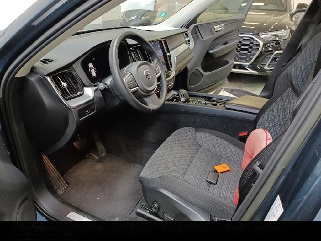 VOLVO XC60 2.0D 197CV B4 (D) AUTOMATIC BUSINESS SPORT ( FARI LED - COCKPIT - NAVI - MIRROR - PDC )