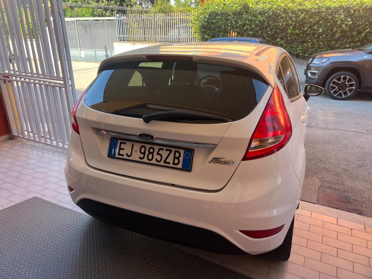 Ford Fiesta 1.4 TDCi 5p. Titanium