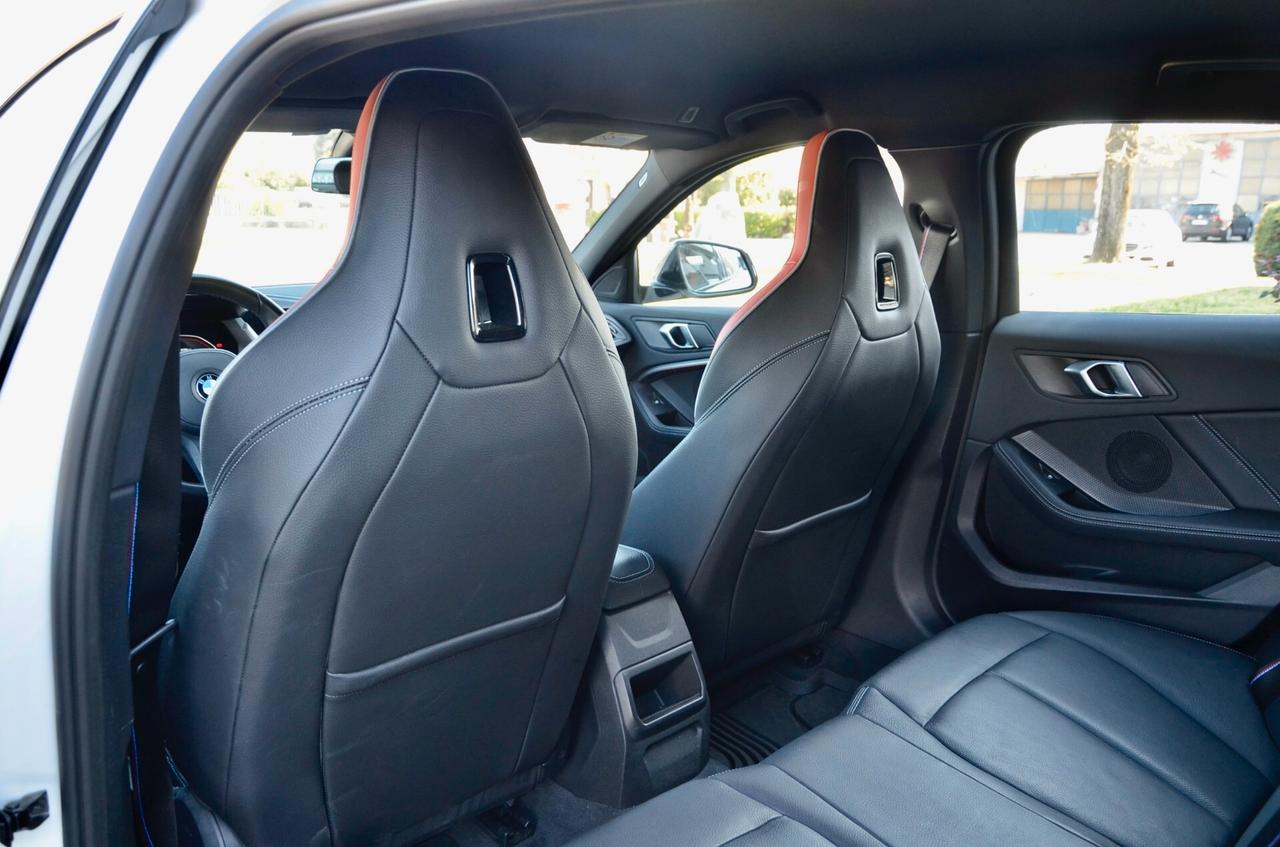 BMW 120i MSPORT PRO 5p 177cv AUTO, PREZZO REALE, GARANZIA BMW 5/27, SERVICE PACK 5/28, UNICOPROPRIETARIO, COLOR VISIONE EDITION, MBRAKES, HIGH BEAM, SEDILI SPORTIVI, PERMUTE