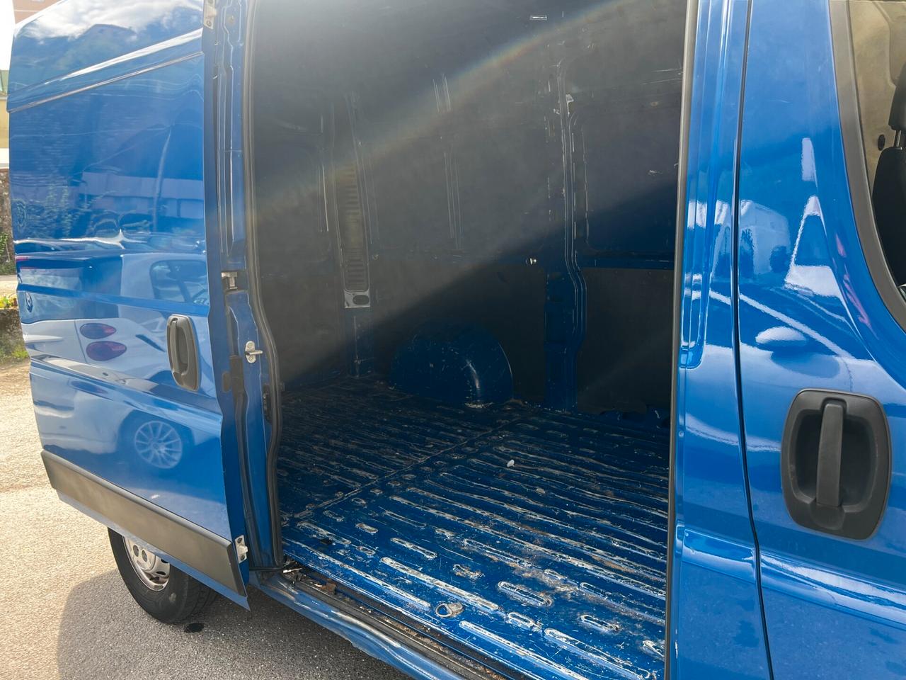 Peugeot Boxer 330 BlueHDi 120 S&S PC-TN Combi Comfort