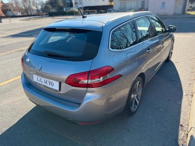 Peugeot 308 PureTech Turbo 130 S&S SW Allure