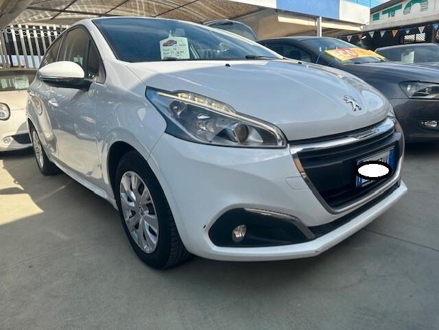 PEUGEOT 208 1.2