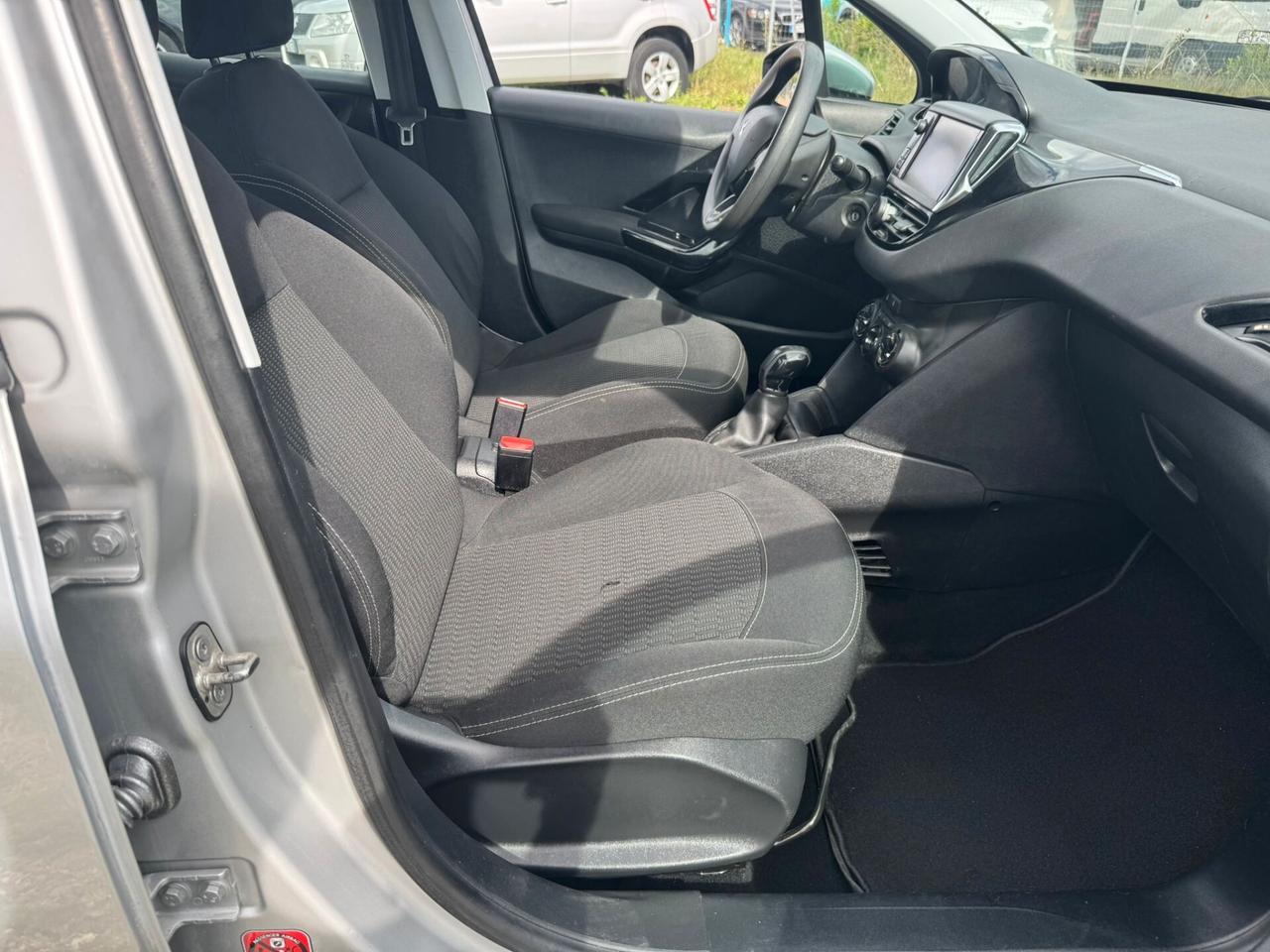 Peugeot 208 1.2 GPL 5 PORTE 17 SOLO 127.000 KM