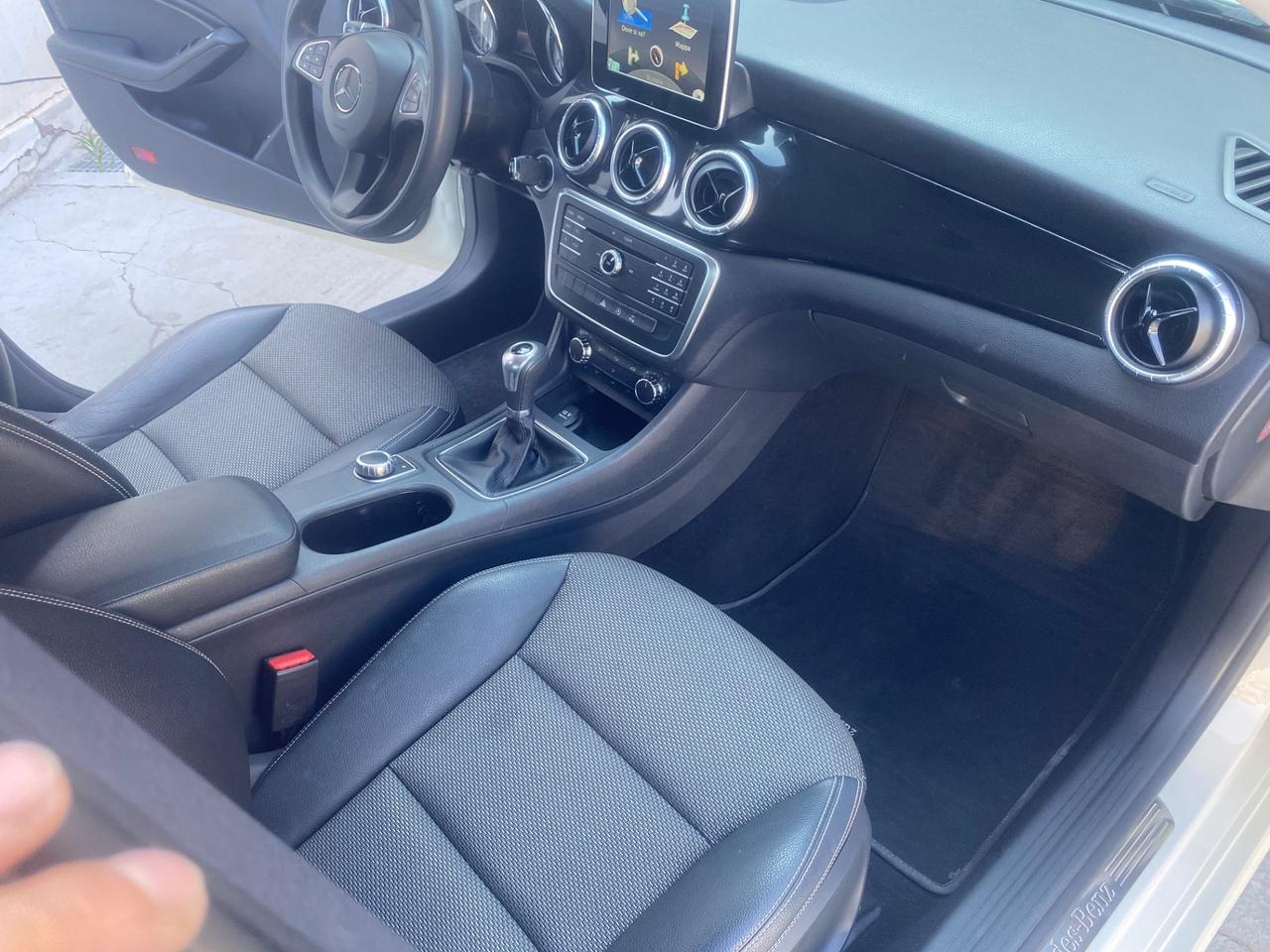Mercedes-benz CLA 180 d Business