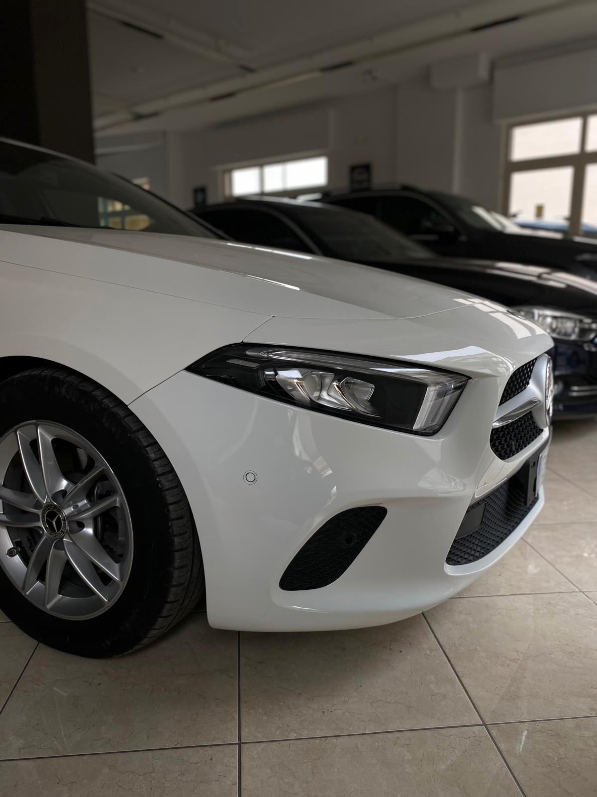 Mercedes-benz A 180 A 180 d Business. Iva inclusa