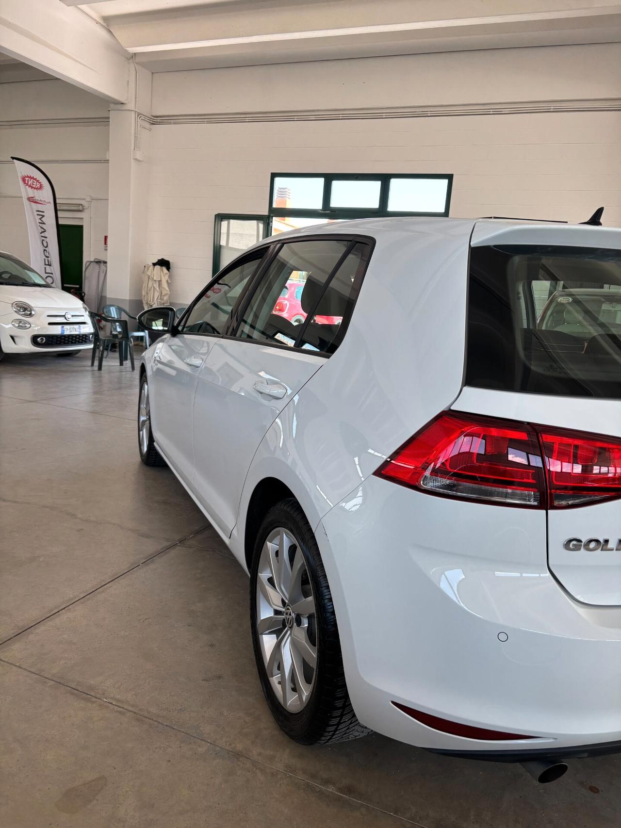 Volkswagen Golf 1.6 TDI 110 CV 5p. Highline BlueMotion Technology