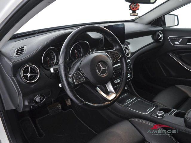 MERCEDES-BENZ GLA 200 CDI 200 d Automatic Night Edition
