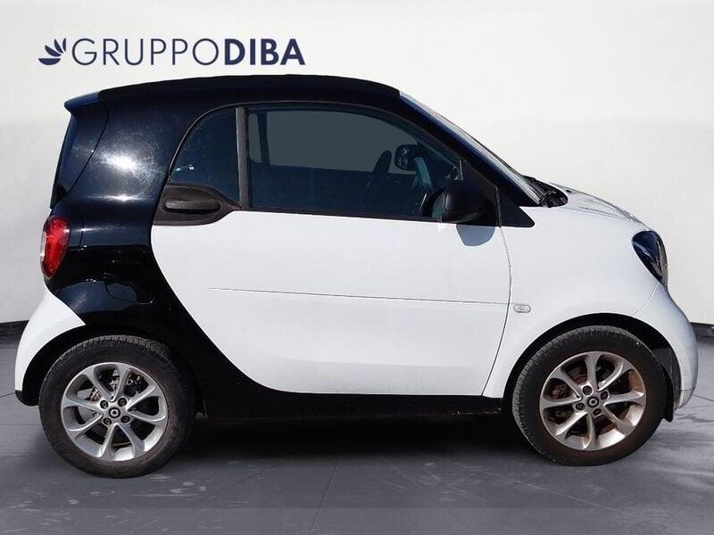 smart fortwo Smart III 2015 Benzina 1.0 Passion 71cv my18