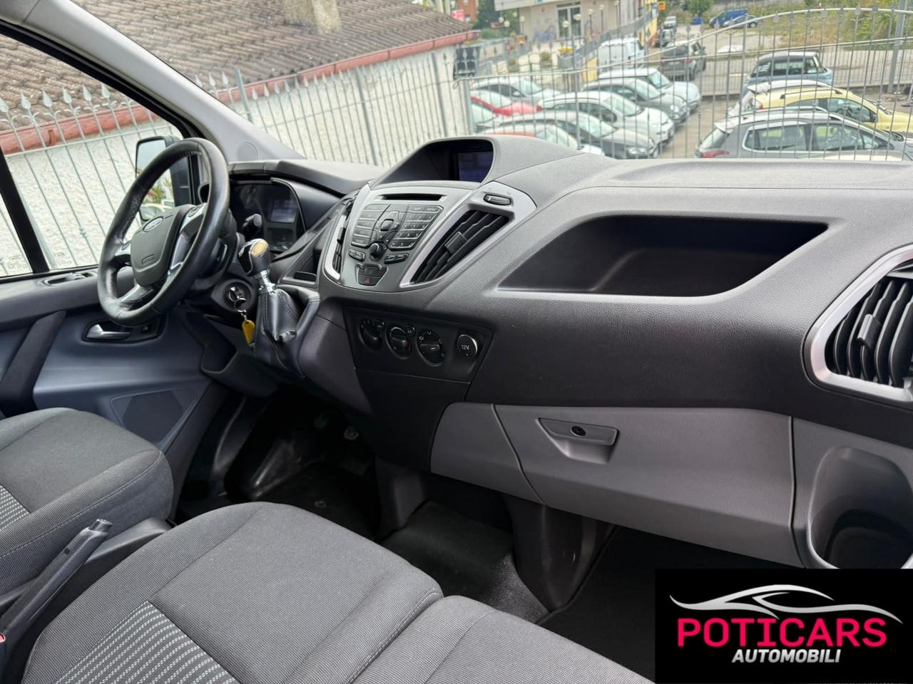 Ford Transit Custom 330 2.2 TDCi 155CV PC Furgone Entry