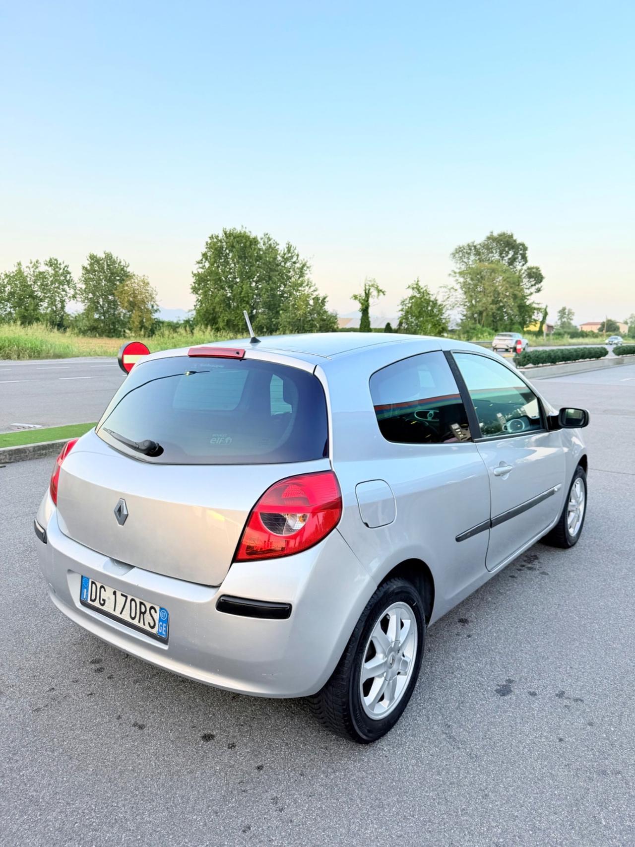 Renault Clio 1.2 16V