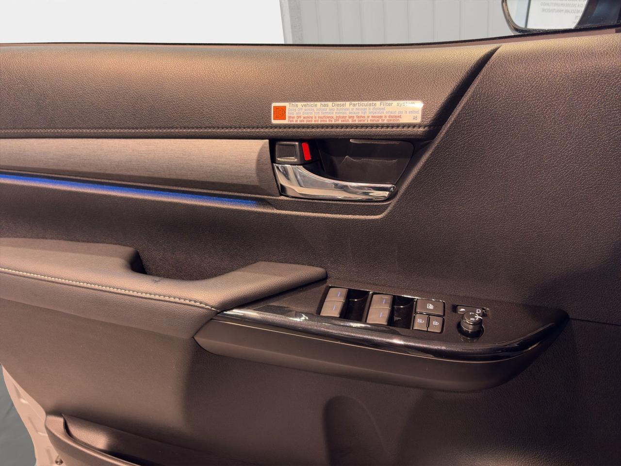 Toyota Hilux 2.8 d-4d 48V double cab Invincible