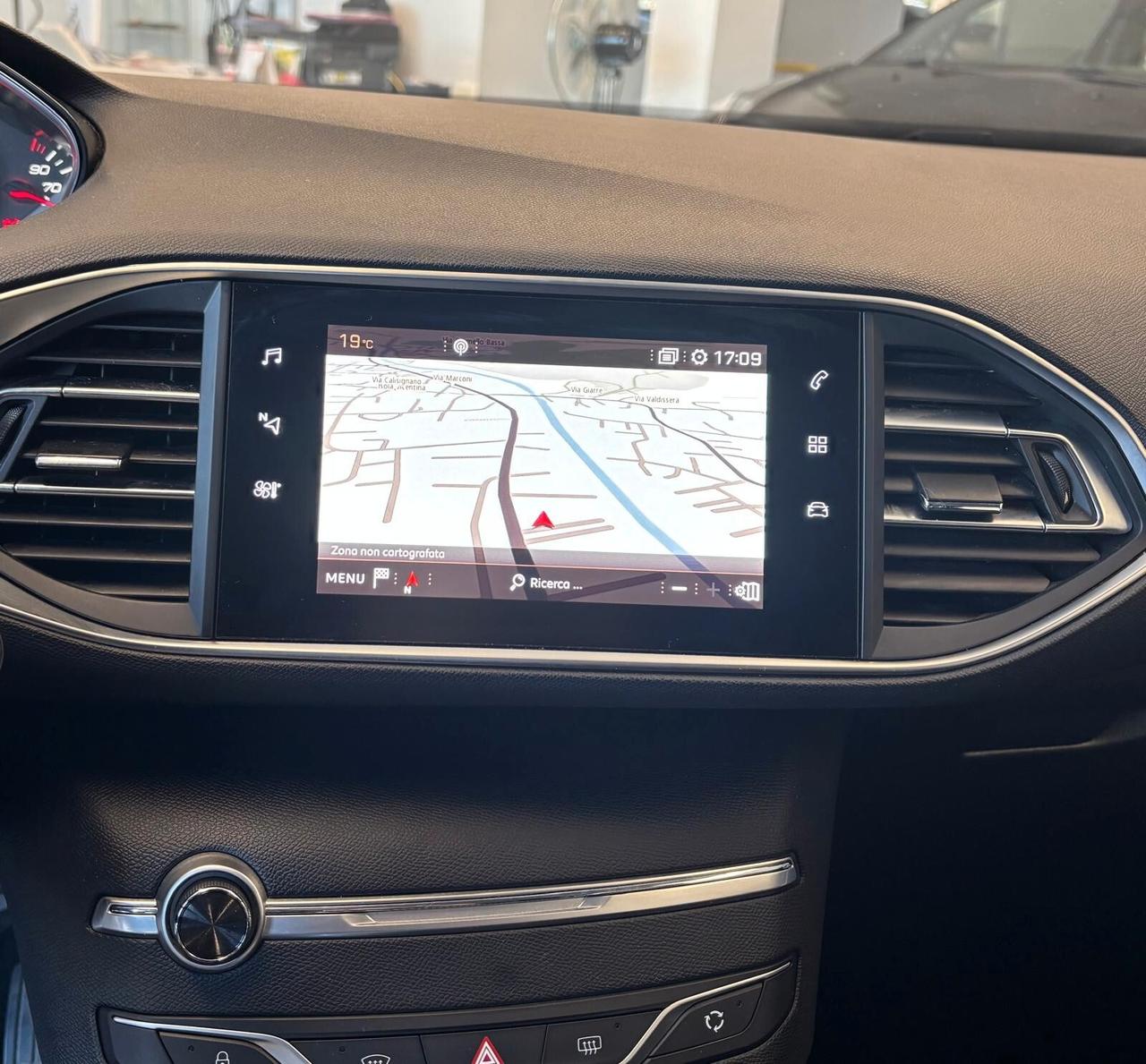 Peugeot 308 BlueHDi 120 cv anno 2018 AUTOCARRO