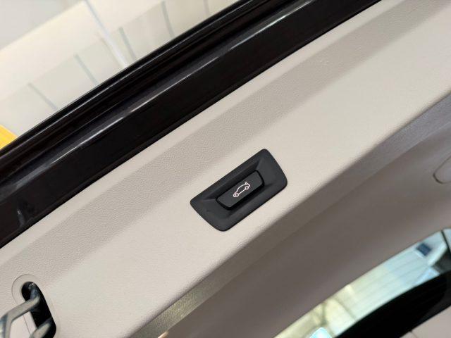 BMW X3 sDrive18d 48V //TETTO//UNICO PROP//