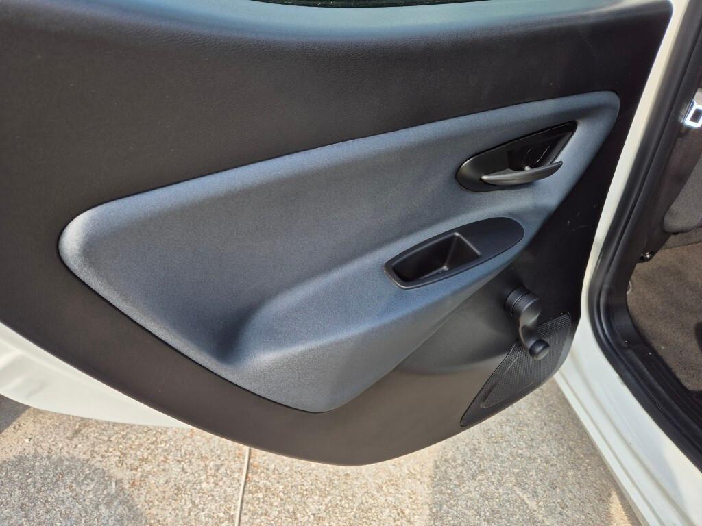 Lancia Ypsilon 1.2 69 CV 5 porte 27.000 KM