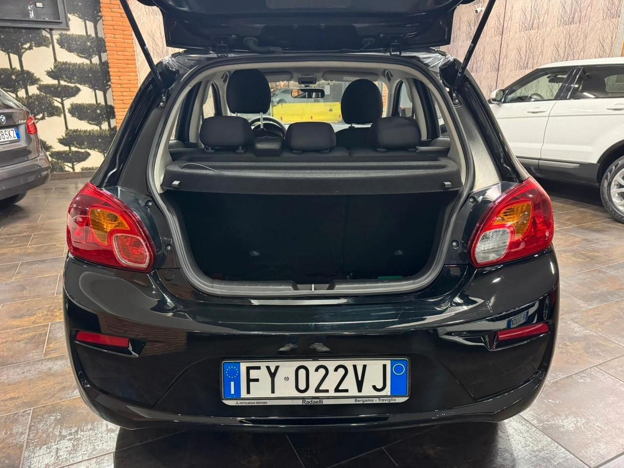 Mitsubishi Space Star 1.0 Invite