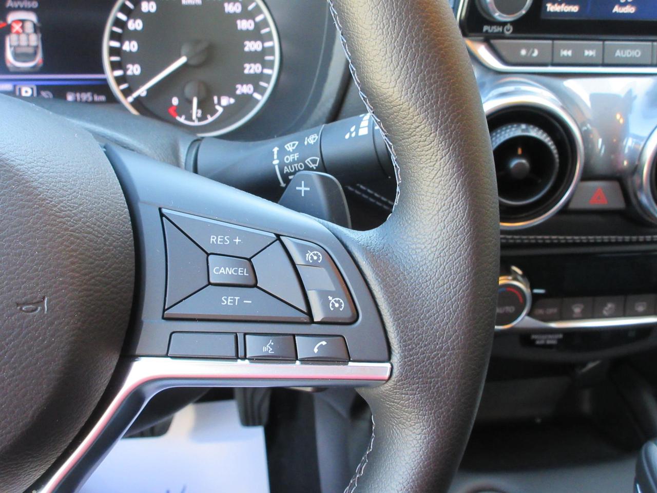 Nissan Juke 1.0 dig-t N-Connecta 114cv dct
