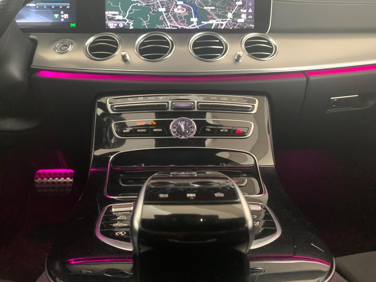 Mercedes-benz E 220 d S.W. Auto Premium Plus AMG line