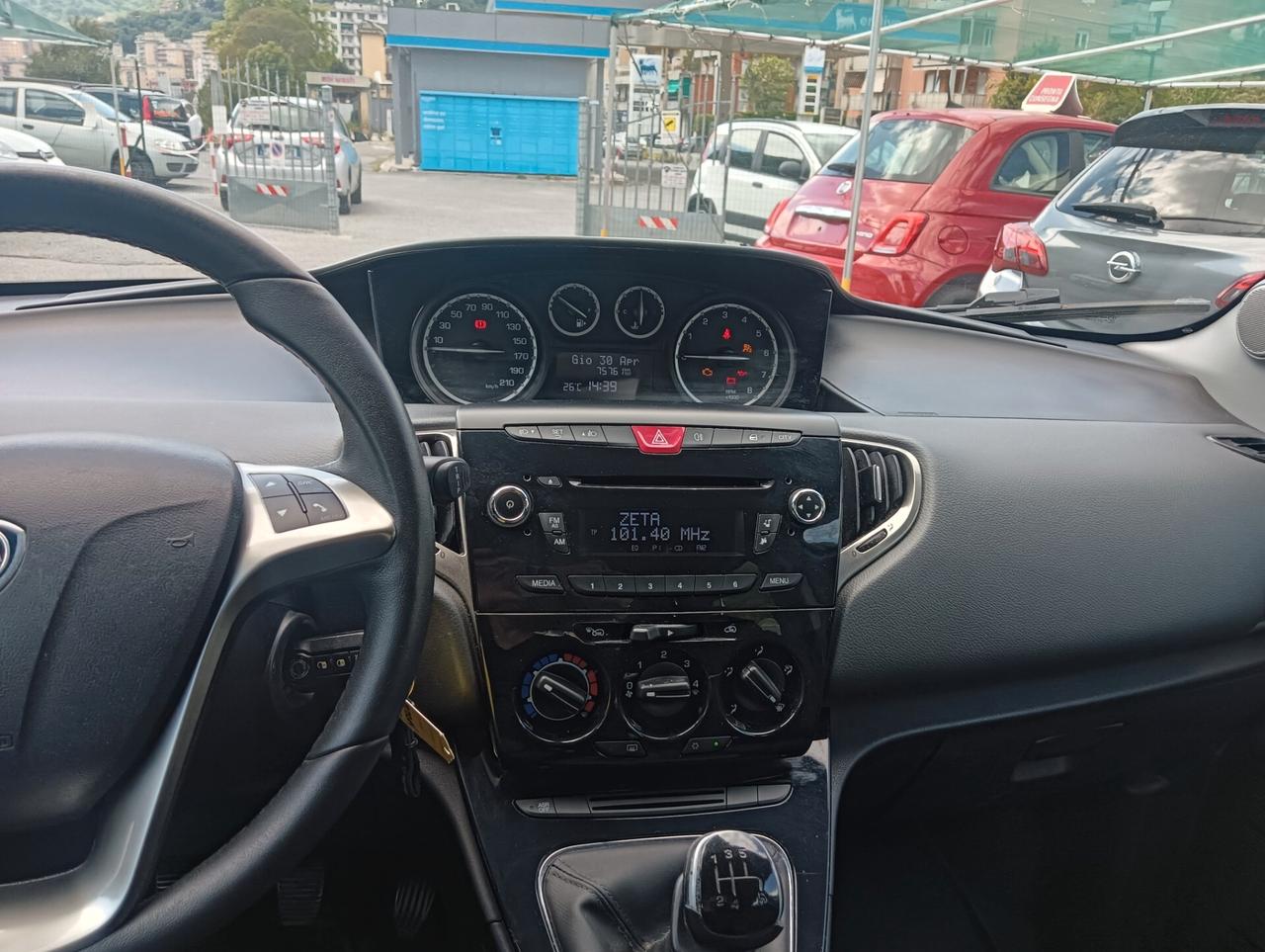 Lancia Ypsilon 1.2 69 CV 5 porte Gold