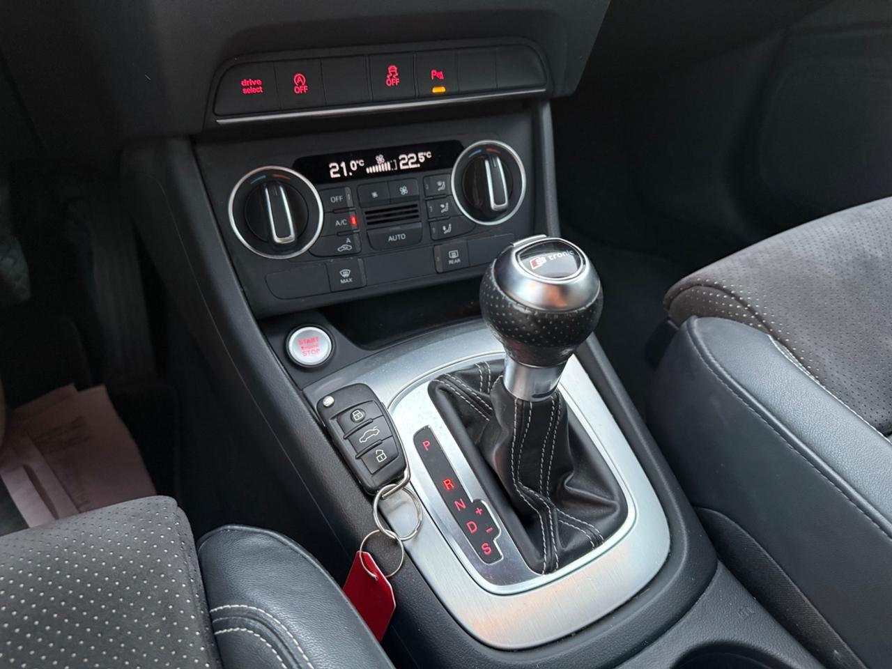 Audi Q3 2.0 TDI 150 CV S tronic S-lline