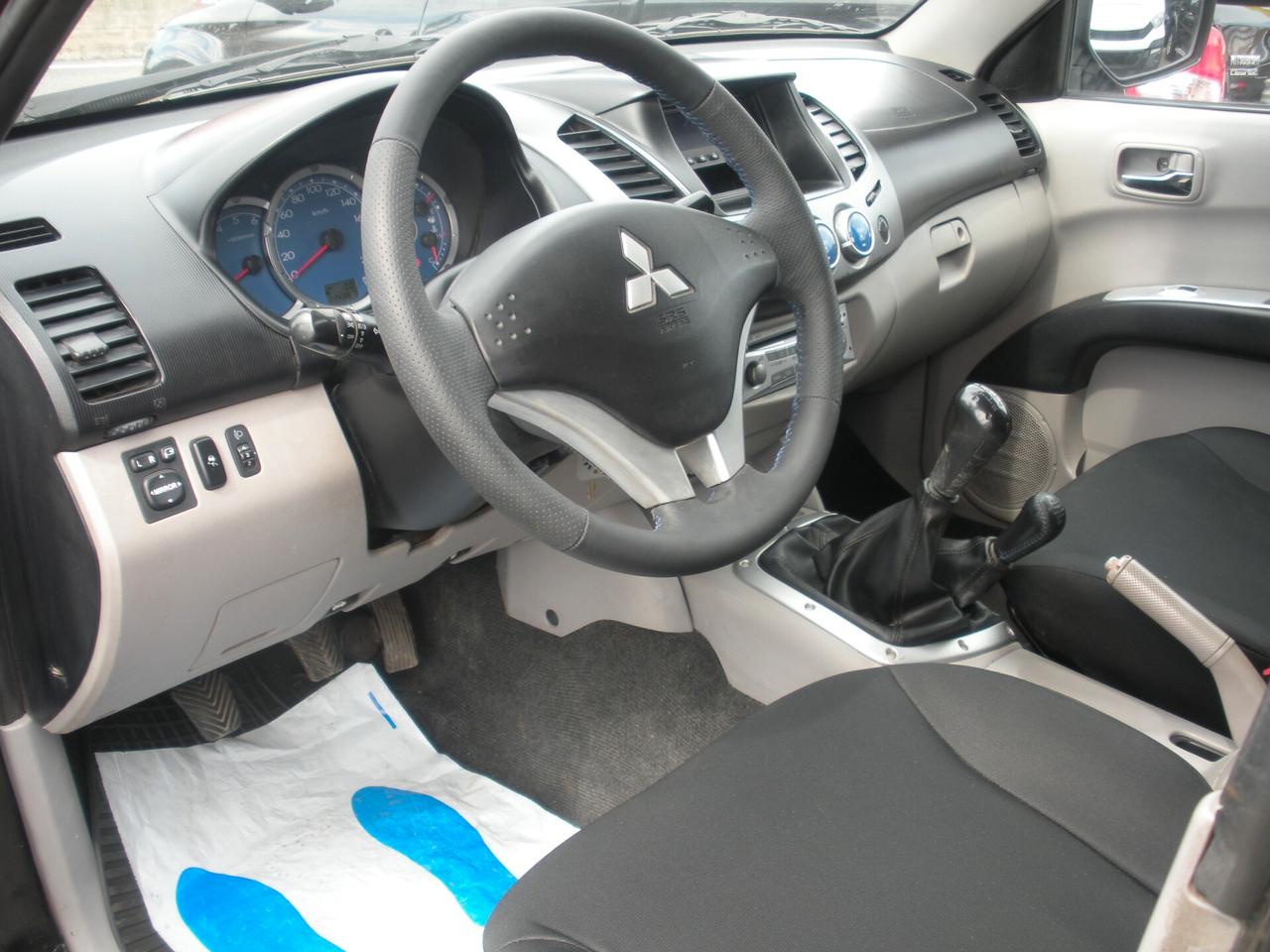 Mitsubishi L200 2.5 DI-D/136CV DC Intense ''SAVANA''