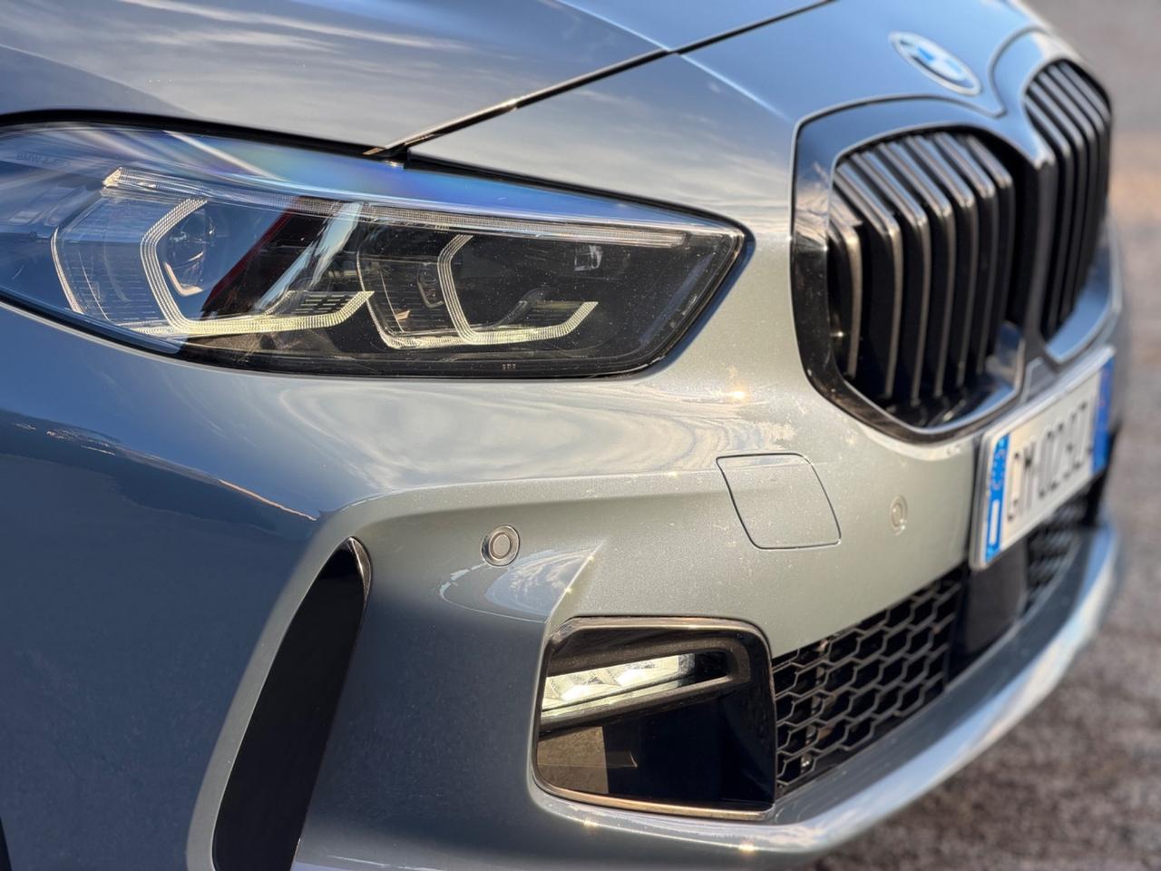 Bmw 116 116d 5p. Msport