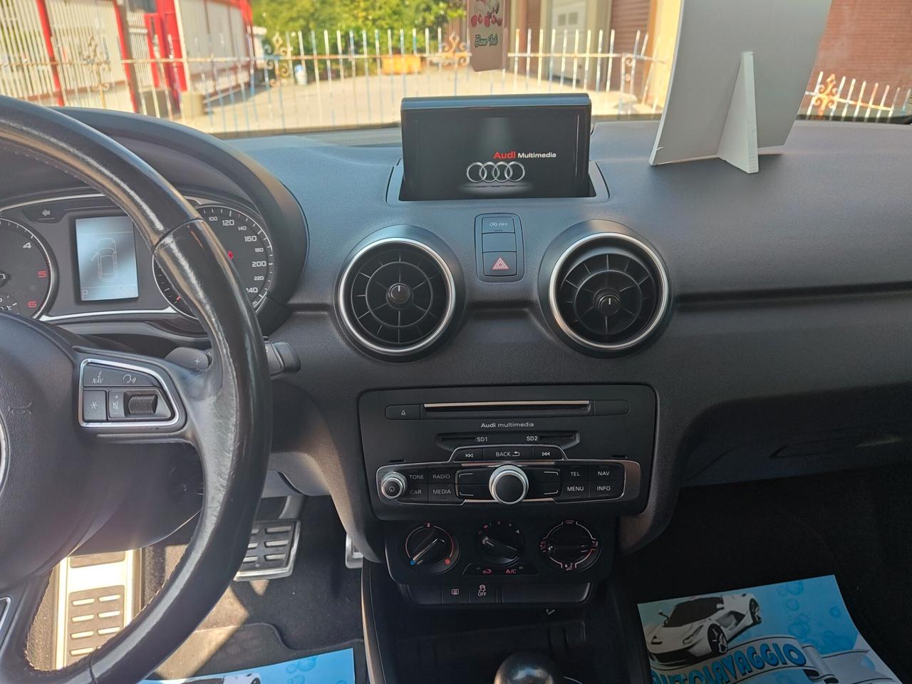 AUDI A1 1.4 TDI 90 CV S-TRONIC S-LINE