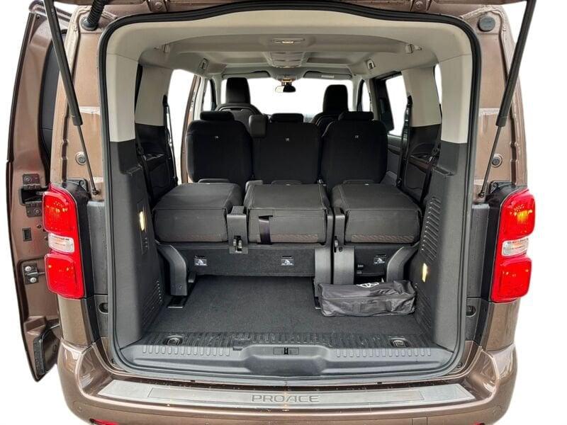 Toyota Proace Verso 2.0D 144Cv M/T L2 Executive 8 p.