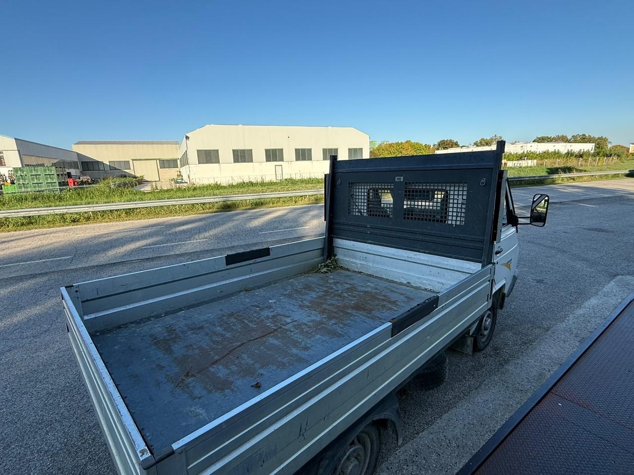 Nissan Trade CASSONATO 2.0 Disel