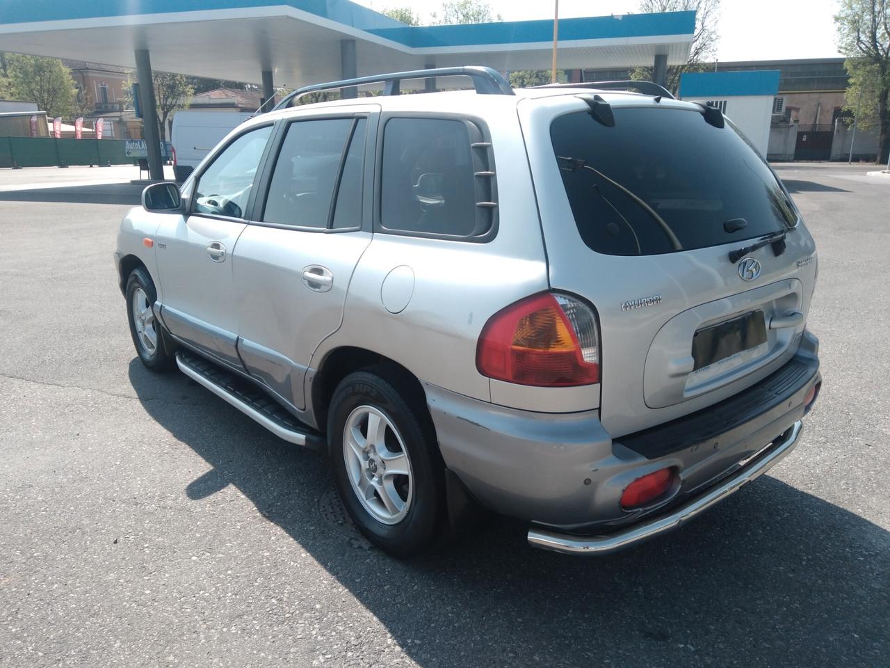 Hyundai Santa Fe 2.0 CRDi 125cv TD VGT 4WD Dynamic x neopatentati