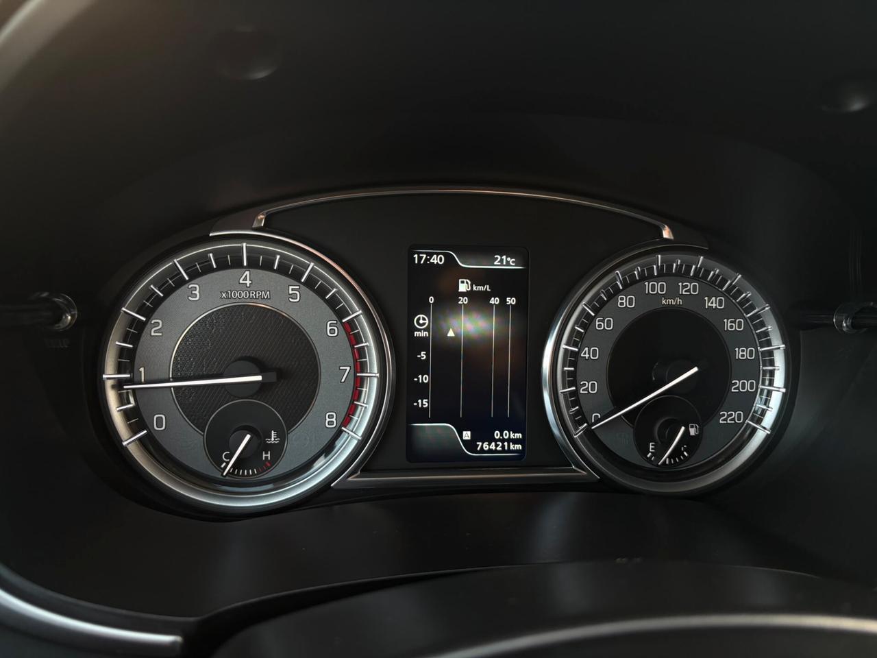 SUZUKI VITARA 1.0 BENZ. 112 CV SI A NEOPATENTATI