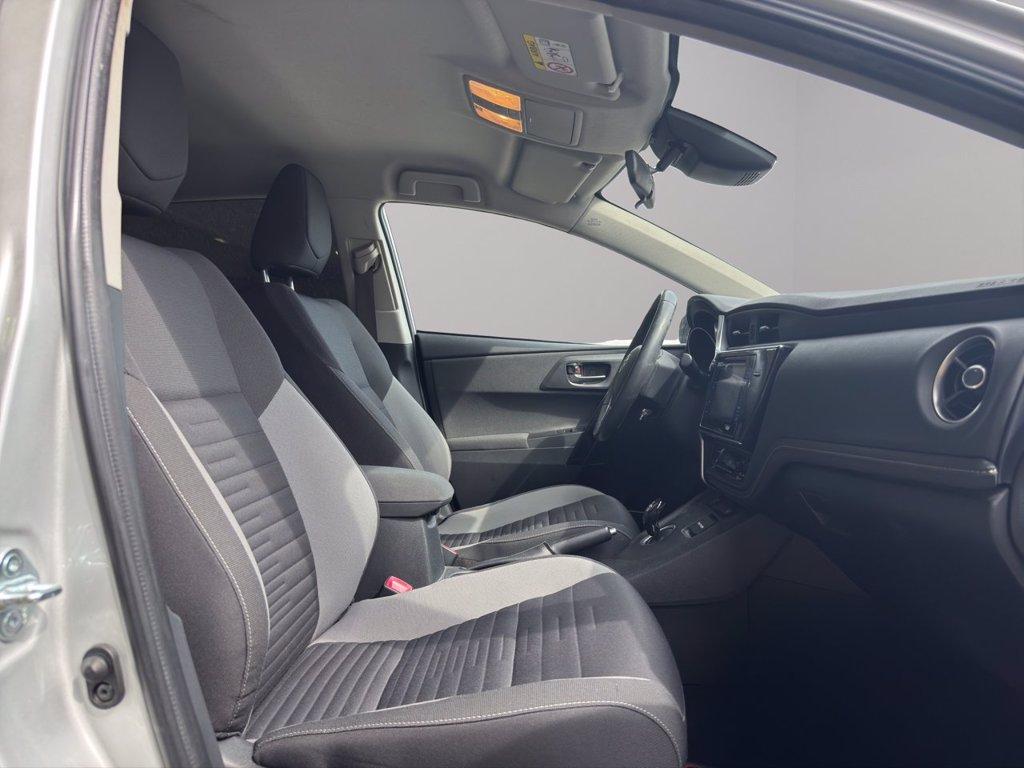 TOYOTA Auris 1.8h active cvt del 2016