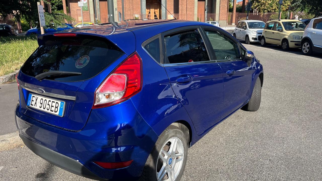 Ford Fiesta 1.4 5 porte Bz.- GPL Titanium