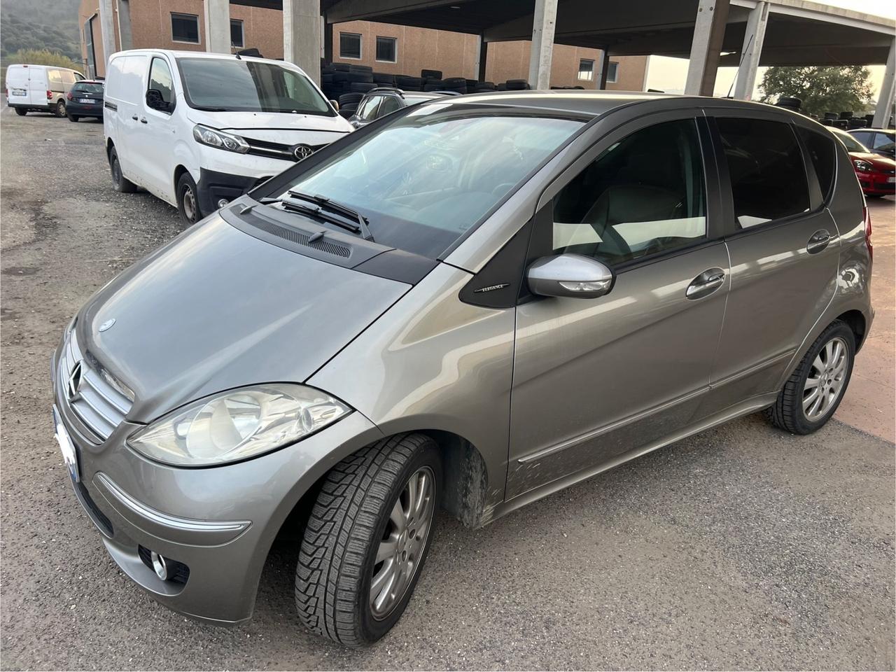 Mercedes-benz A 200 A 200 CDI Coupé Elegance