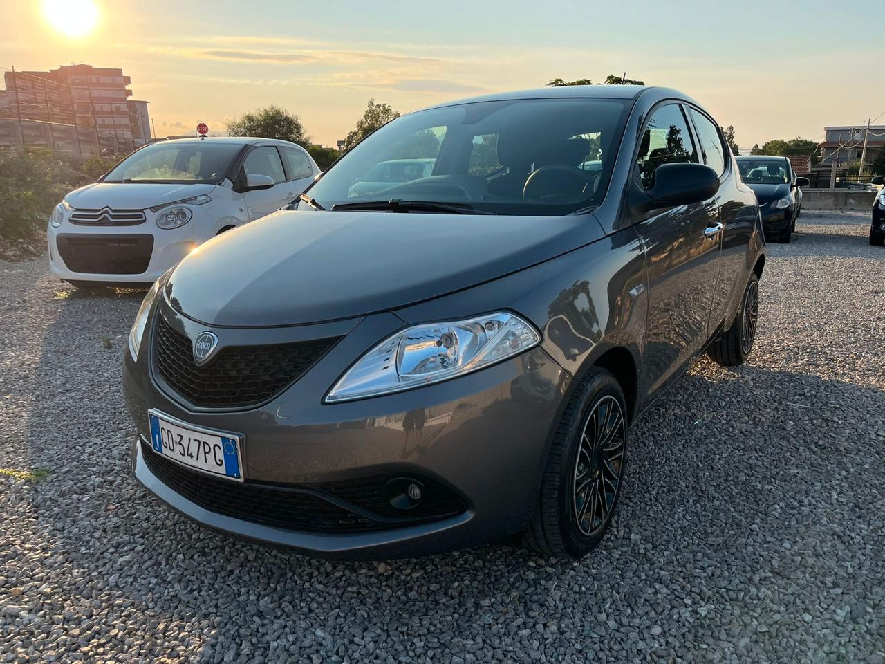 Lancia Y