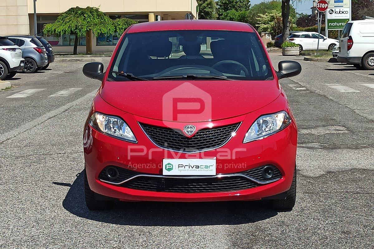 LANCIA Ypsilon 1.2 69 CV 5 porte GPL Ecochic Silver