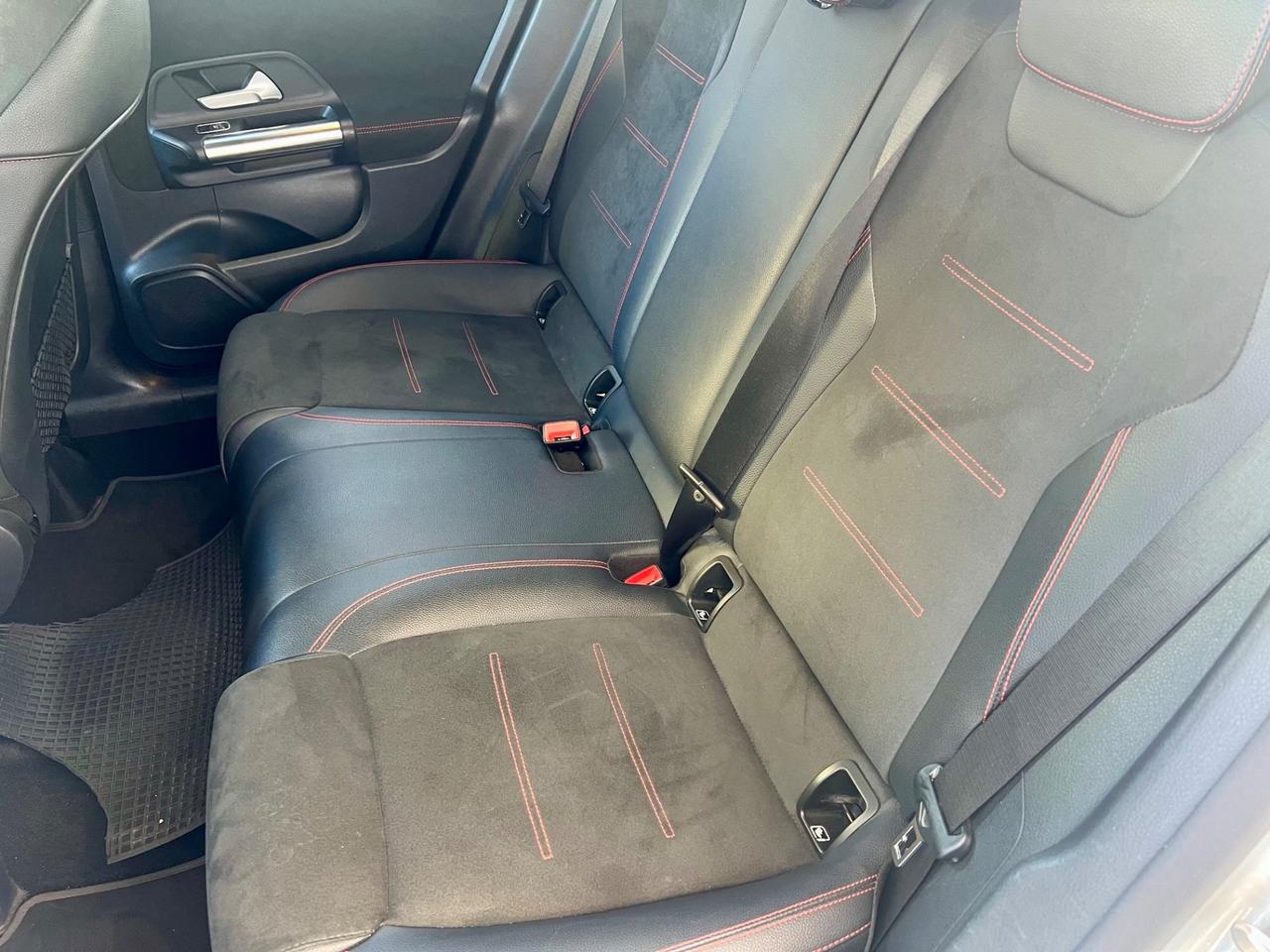 Mercedes-benz GLA 180 GLA 180 d Automatic Premium AMG