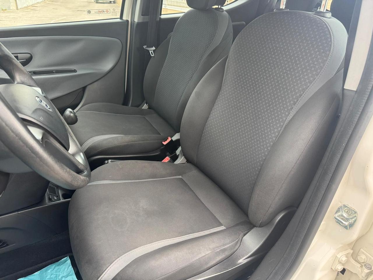 Lancia Ypsilon 1.3 MJT 16V 95 CV 5 porte S&S Platinum