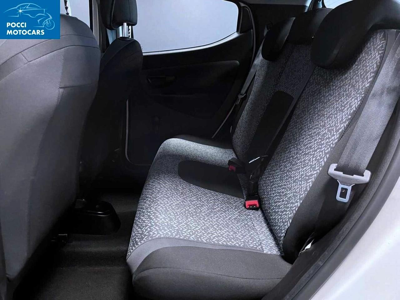 Lancia Ypsilon 1.0 FireFly 5 porte S&S Hybrid Silver