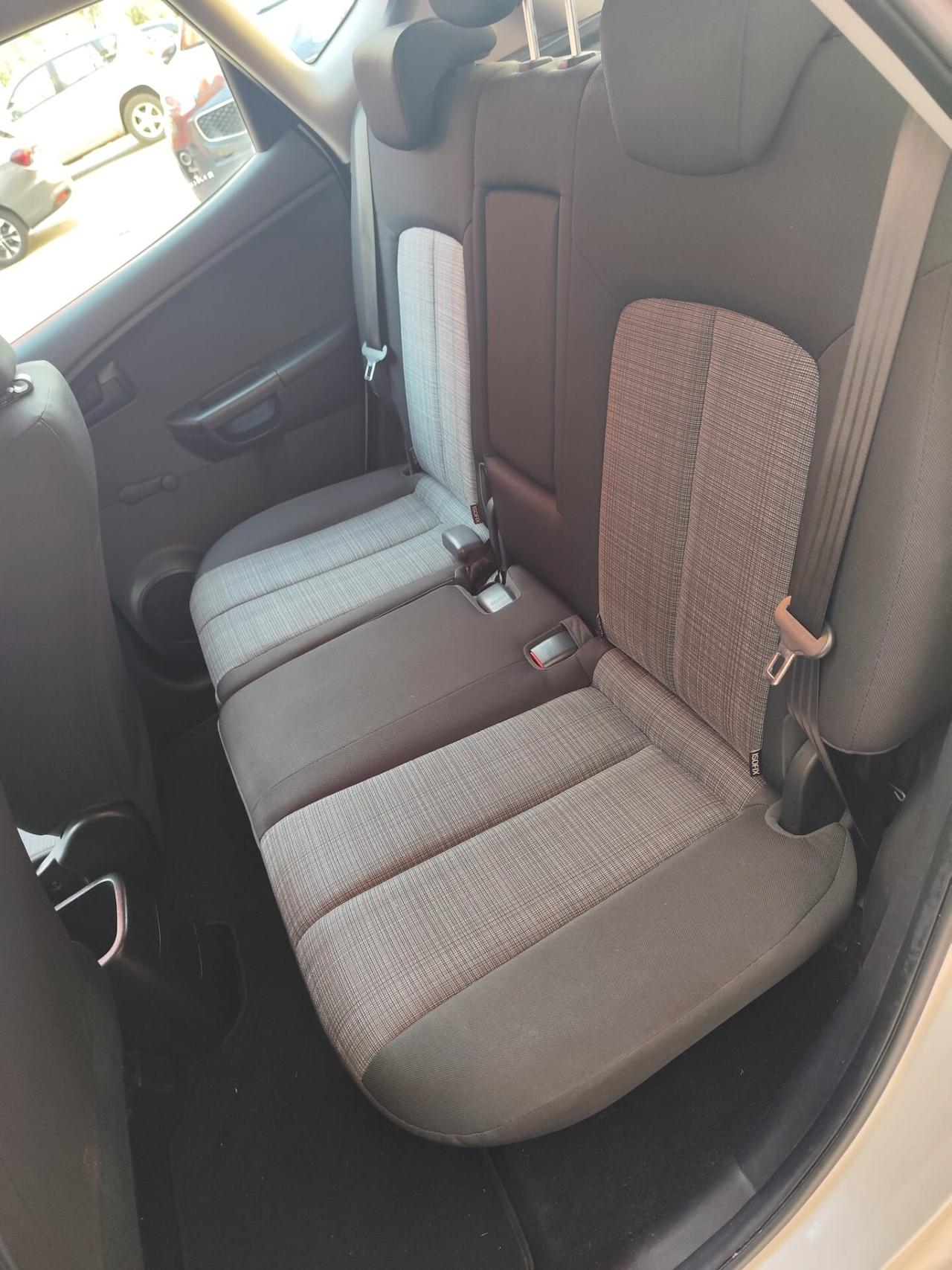 Kia Venga 1.4 BENZINA 90 cv * 108.000km*