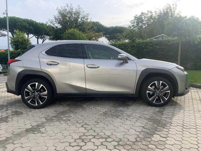 Lexus UX Hybrid Premium