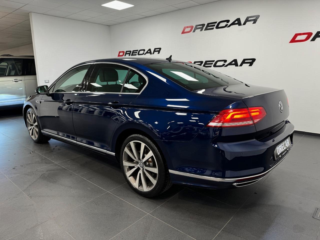 Volkswagen Passat 1.6 TDI SCR DSG Business CERCHI 19" UNIPROP.