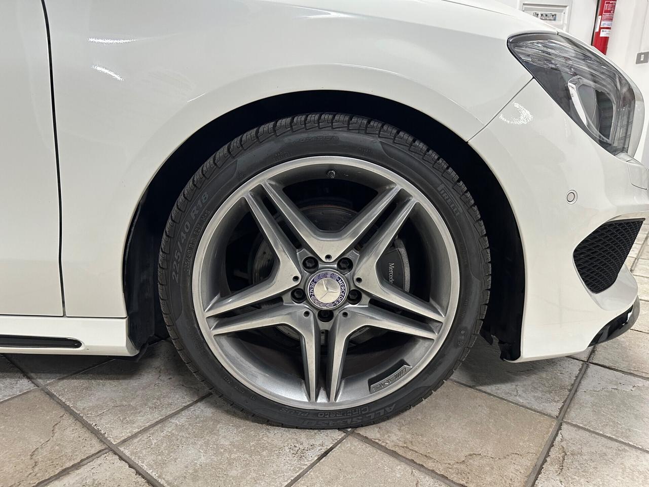 MERCEDES CLA 180 CDI (110) Automatic Premium 2014