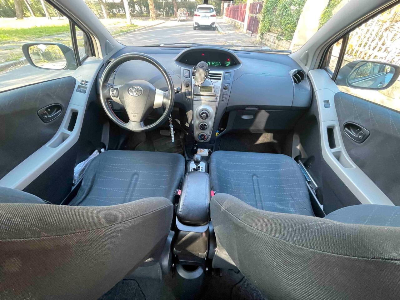 Toyota Yaris 1.4 D-4D 5 porte Sol NEOPATENTATI AUTOMATICA