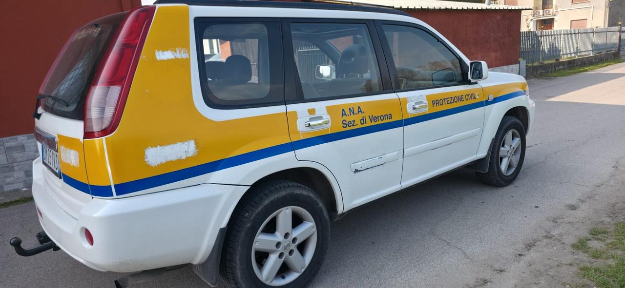 Nissan X-Trail 2.5 16V Elegance 4x4 gancio traino