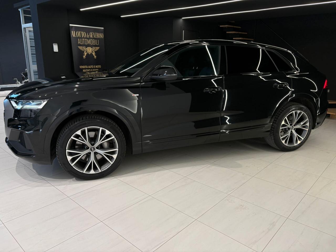 Audi Q8 50 TDI 286 CV S-LINE Quattro tiptronic