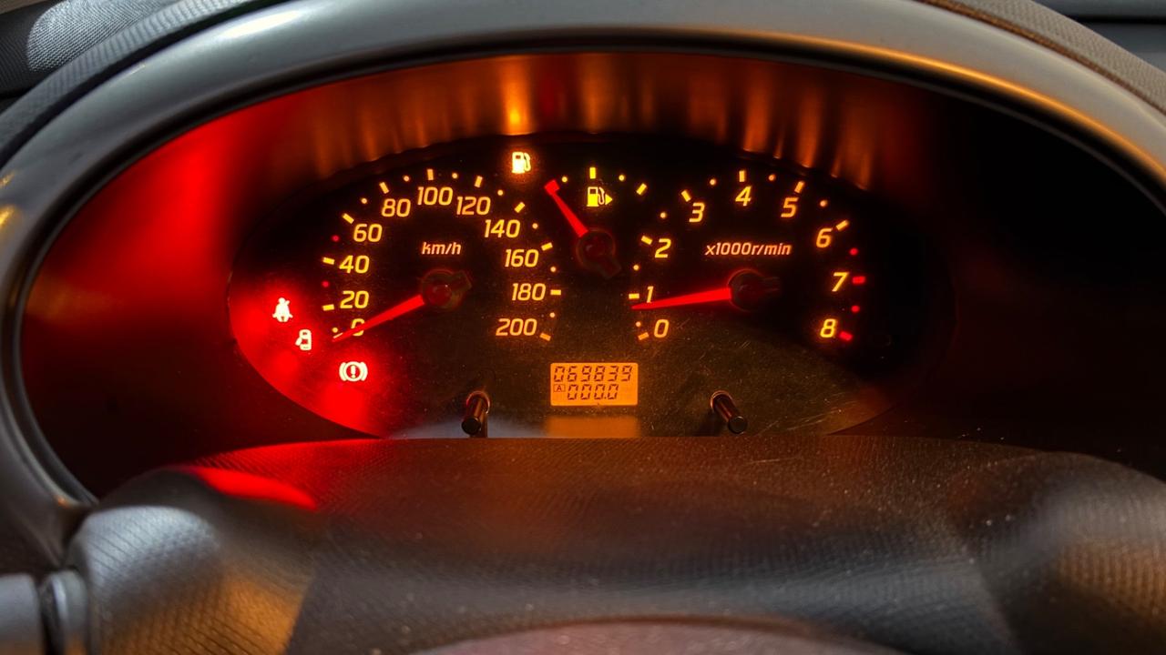 Nissan Micra 1.2 16V 5 porte Visia
