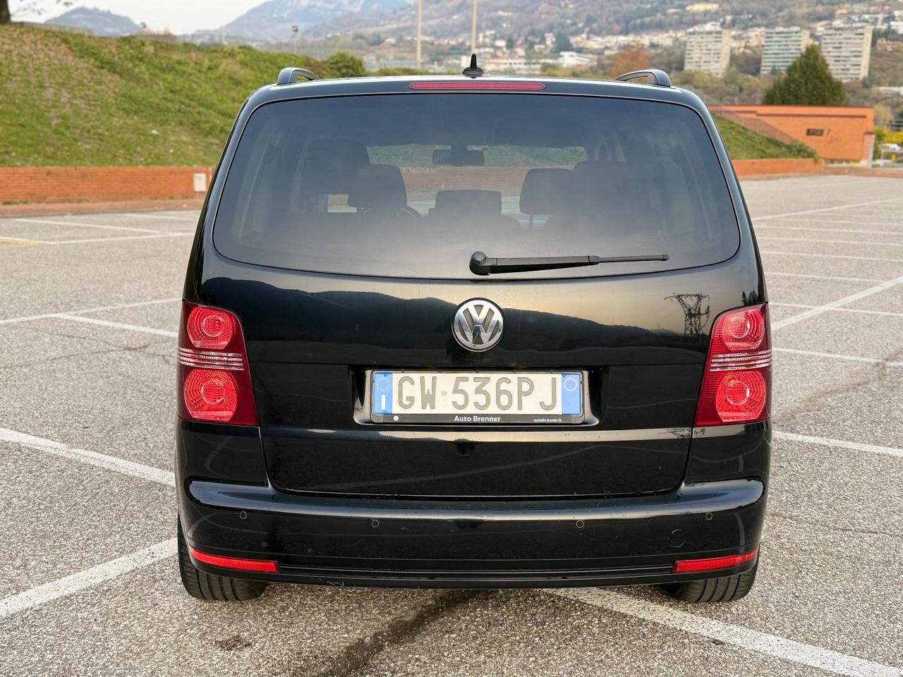 Volkswagen Touran 2.0 TDI 170 CV R-Line 7 POSTI