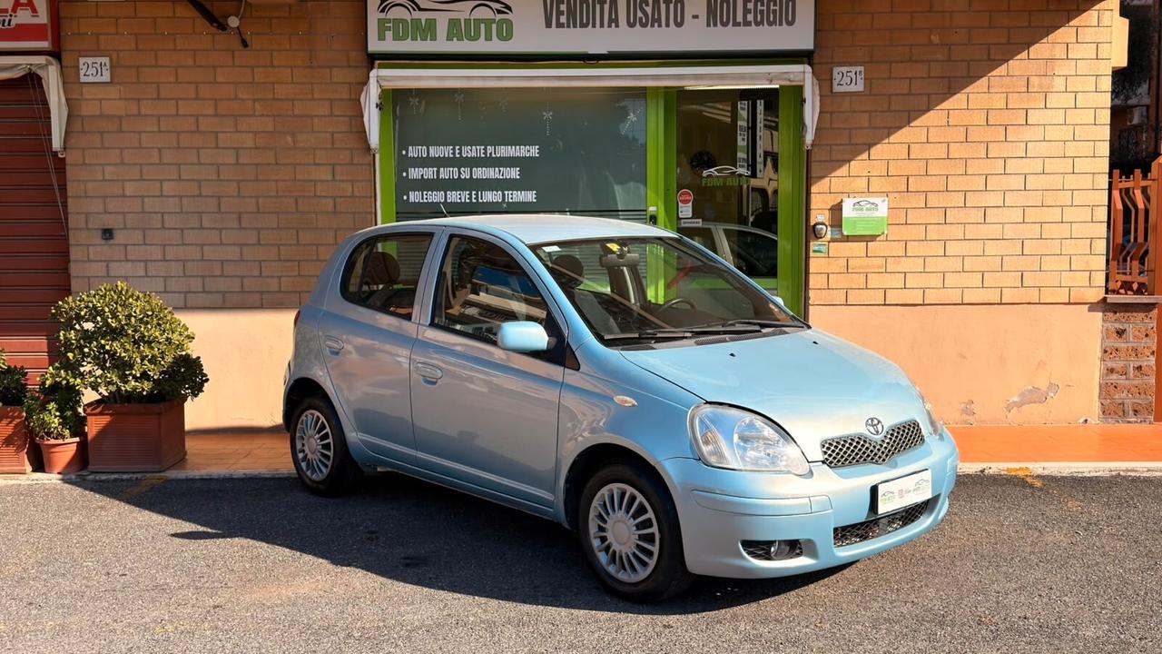 Toyota Yaris 1.0i 16V cat 5 porte Sol