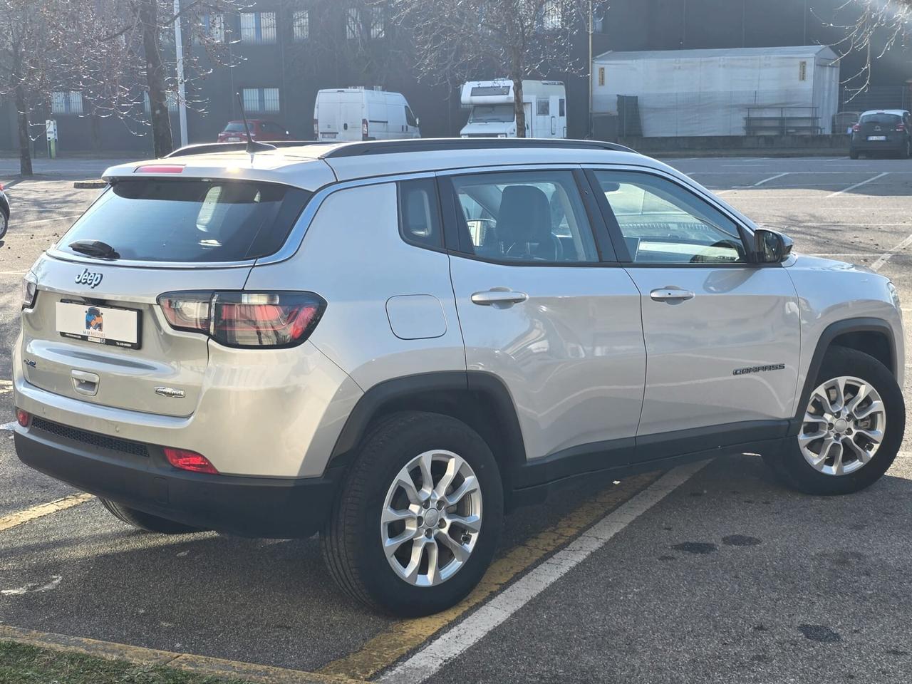 Jeep Compass 1.3 T4 190CV PHEV AT6 4xe Business